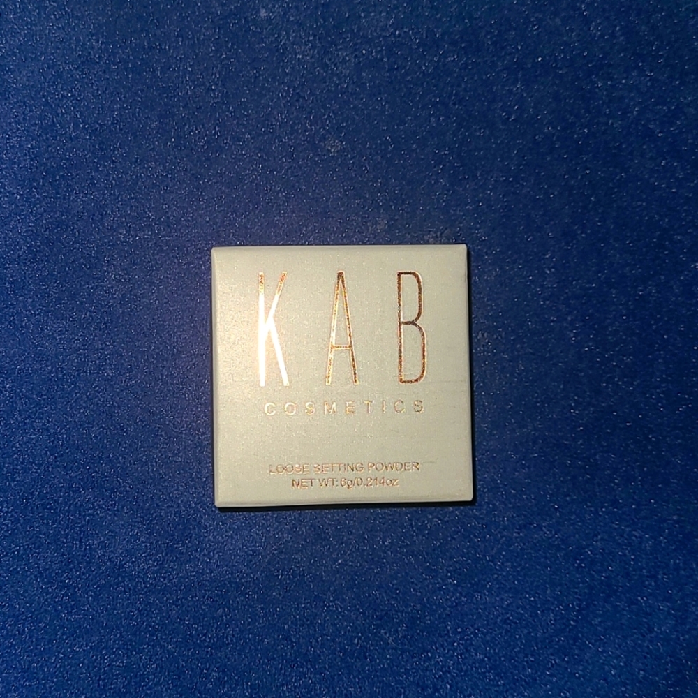 KAB loose setting powder